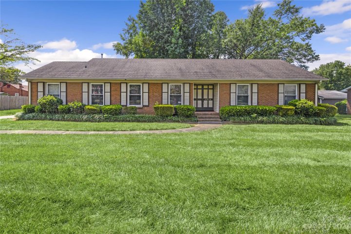 4914 Easthaven Drive sold home in Easthaven, Charlotte, NC