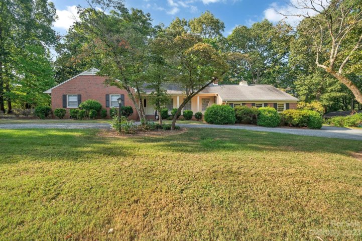 115 Forest Hills Drive sold home in Forest Hills, Monroe, NC