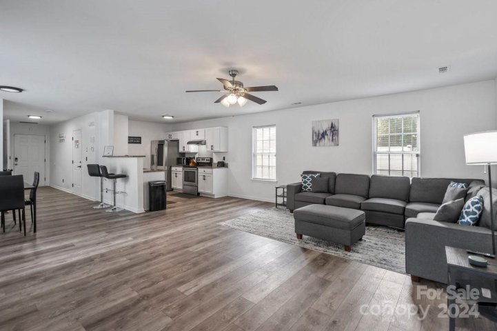 1341 Crandon Drive sold home in Peachtree Hills, Charlotte, NC