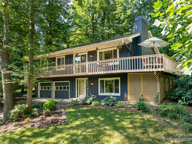 2 Muirfield Place sold home in Brookwood, Arden, NC