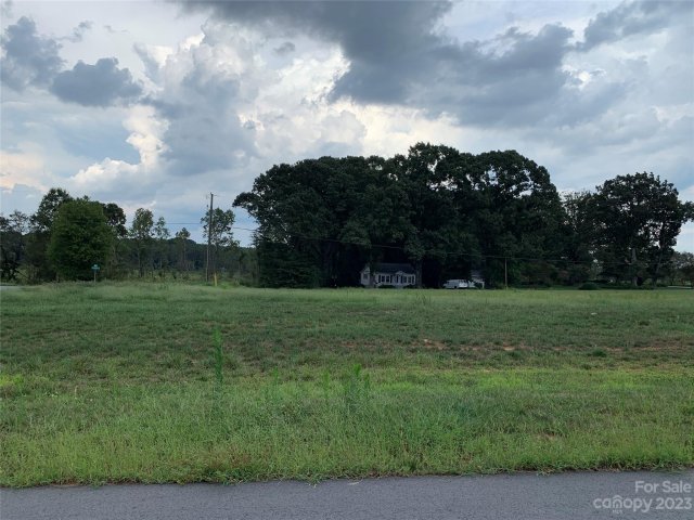 120 Scenic View Drive sold home in Rolling Meadows, Mooresville, NC