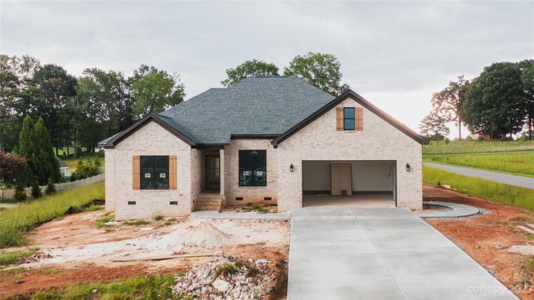 104 Winfield Place sold home in Carters Farm, Statesville, NC