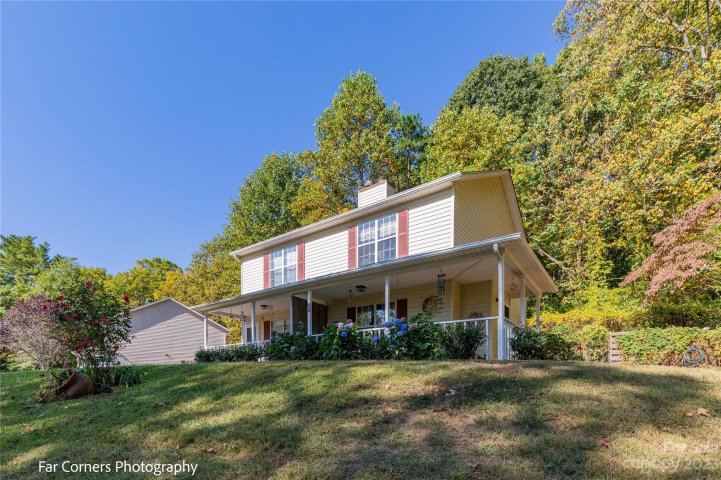 7 Rocking Porch Road sold home in Haw Creek Heights, Asheville, NC