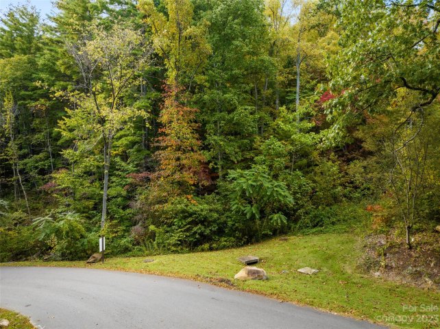 Lot 1 Versant Drive sold home in Versant, Asheville, NC