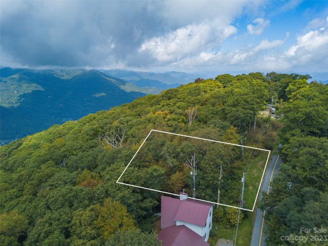 Lot 50 Eagles Nest Road sold home in Eagles Nest Mountain, Waynesville, NC