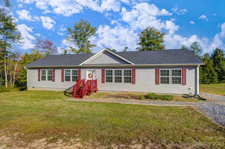 212 Winding Cedar Drive sold home in Davidson Woods, Statesville, NC