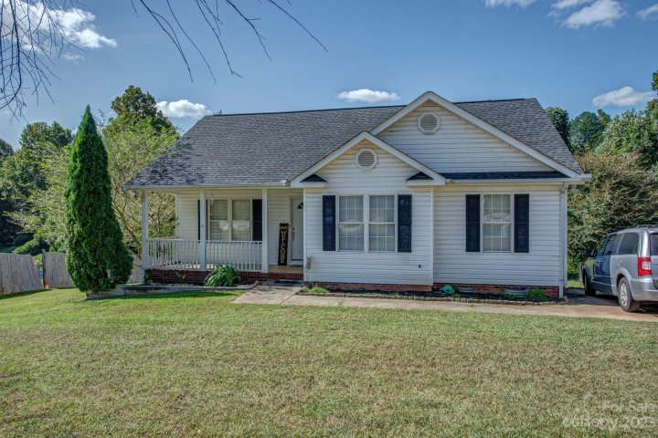 2931 Greenleaf Road sold home in Heron Creek, Clover, SC