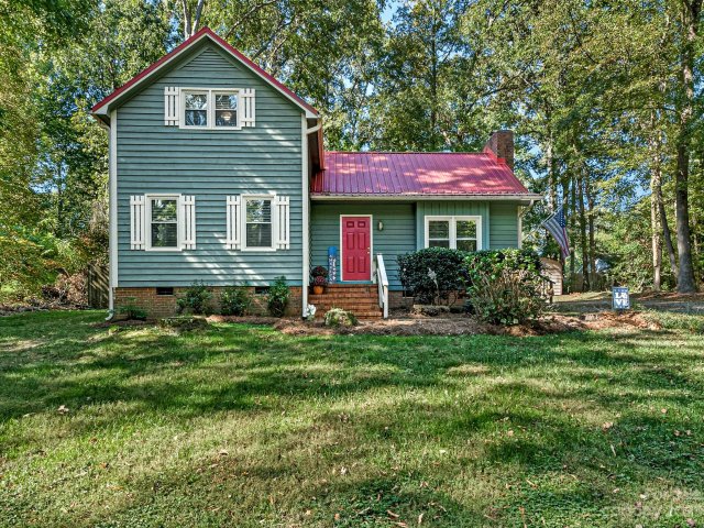 3828 Wonderland Drive sold home in Enchanted Forest, Matthews, NC
