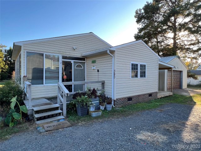 390 Stutts Road sold home in Cove View Park, Mooresville, NC