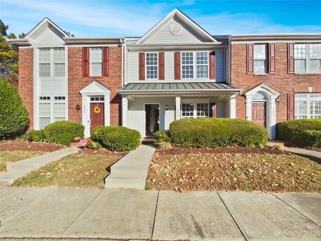 12409 Blossoming Court sold home in Garden Oaks, Charlotte, NC