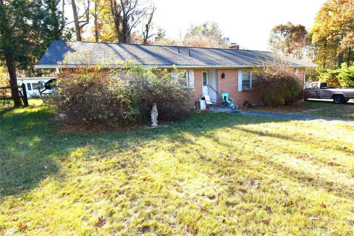 459 Beach Drive sold home in Lakeview Estates, Hendersonville, NC