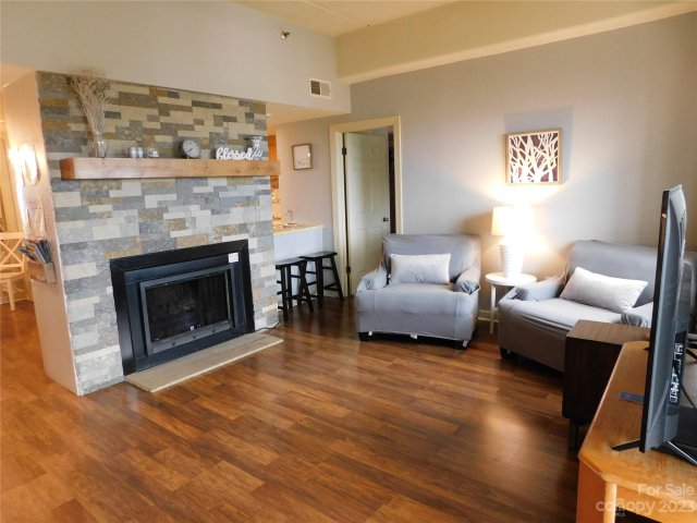 303 Sugar Top Drive 2901 sold home in Sugar Top Resort Condominium, Sugar Mountain, NC