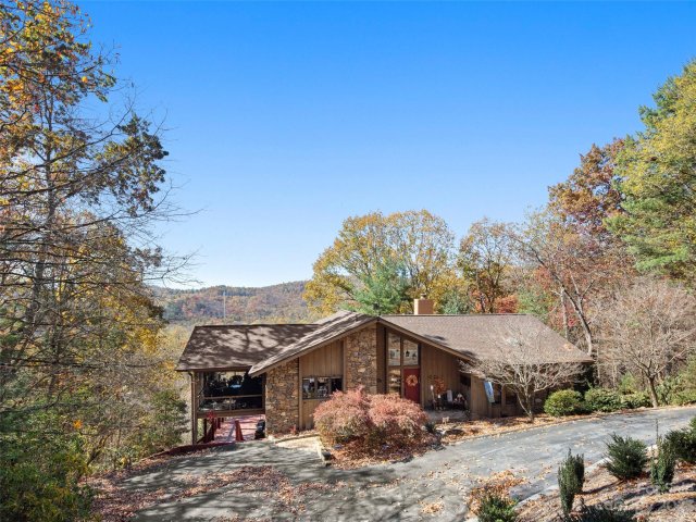 65 Mimosa Way sold home in Timber Creek, Hendersonville, NC