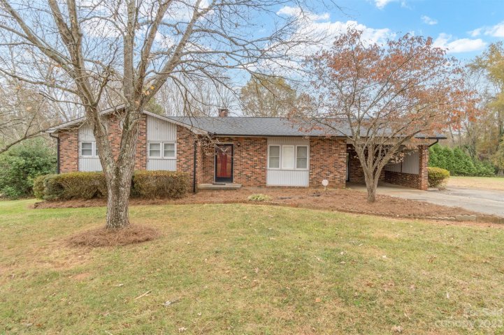 109 Maplewood Drive sold home in Council Oaks, Morganton, NC