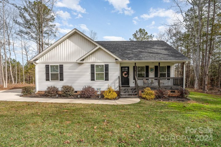 1490 Mack Drive sold home in Timbercrest, Mcconnells, SC