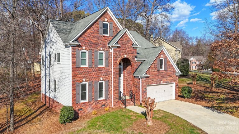 409 Catalina Drive sold home in Monterey Landing, Mooresville, NC
