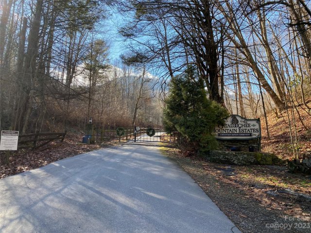 Lot 209 Lasso Lane sold home in Cataloochee Ranch Estates, Waynesville, NC
