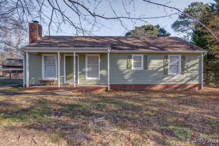 2325 Woodfield Circle sold home in Country Acres, Gastonia, NC