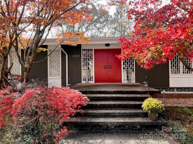 2535 Fairfax Drive sold home in Armstrong Park, Gastonia, NC