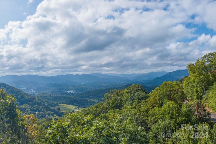 Lot 47 Montrose Lane sold home in Junaluska Highlands, Waynesville, NC