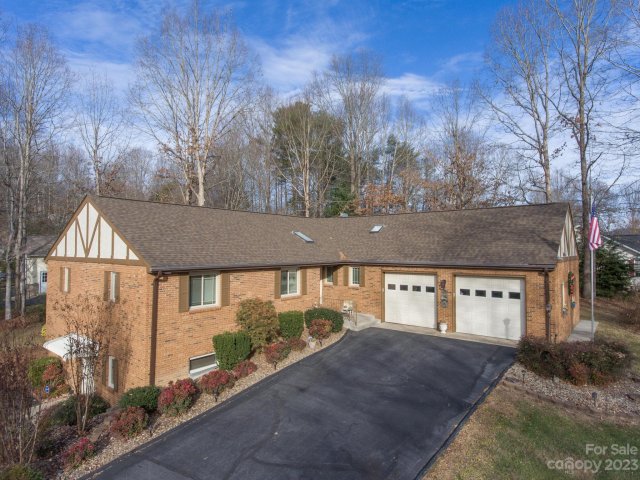 73 Chestnut Lane sold home in Chestnut Ridge, Hendersonville, NC