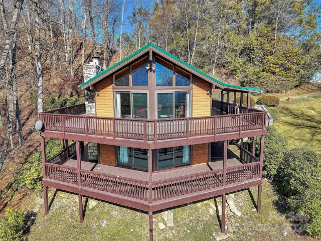 590 Ridge Top Circle 41 & 42 sold home in Hurricane Ridge Ltd, Clyde, NC