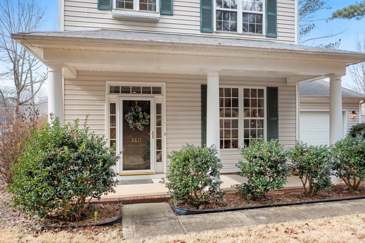 3611 Lake Bluff Drive sold home in The Retreat, Sherrills Ford, NC