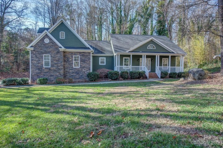 3036 Southampton Circle sold home in Southampton, Gastonia, NC