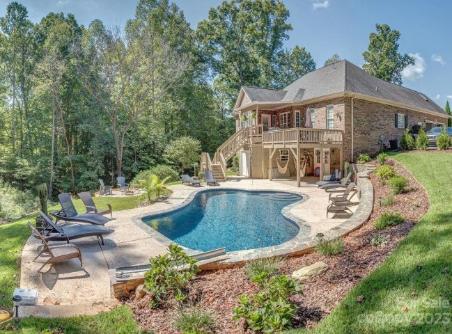 1043 Marguerite Drive sold home in Lauren Woods, Lowell, NC