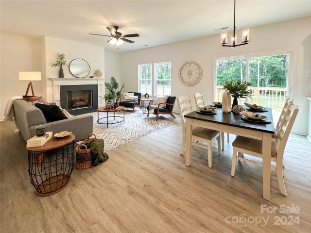 236 Hudson Drive sold home in Valhalla, Harrisburg, NC