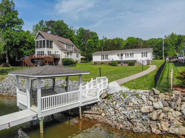 7178 Executive Circle sold home in Lake Shore, Denver, NC