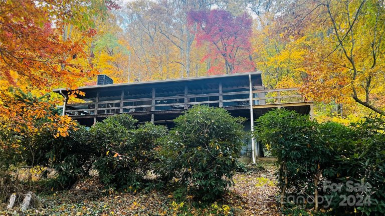 64 Meadow Lane sold home in Sugar Hollow, Fairview, NC