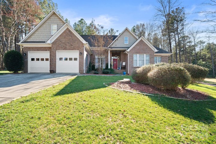 2524 Wellesbourne Lane sold home in Lakepointe North, Sherrills Ford, NC