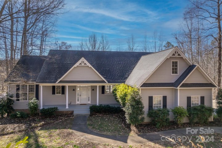 136 General Griffith Circle sold home in Rutherford Towne, Rutherfordton, NC