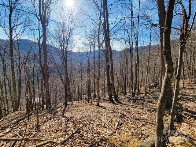 32 Marble Stone Drive sold home in Creekstone, Waynesville, NC