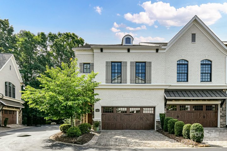 5026 Vernet Lane sold home in Avignon at Southpark, Charlotte, NC