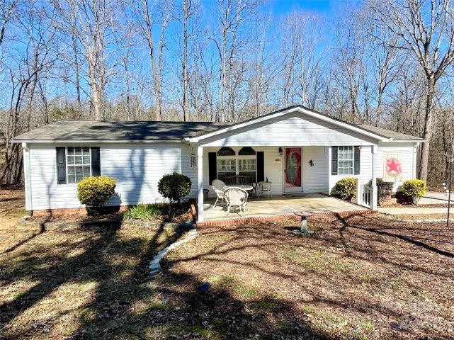 1070 Westchester Drive sold home in Western Acres, Kannapolis, NC