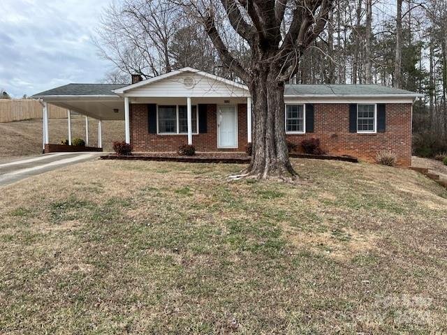 2535 Post Place sold home in Fairway Acres, Lenoir, NC
