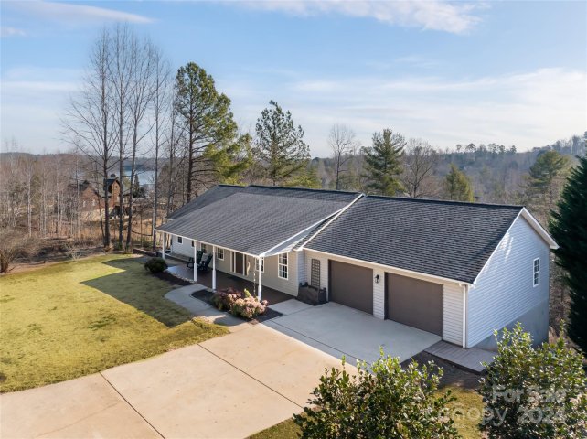 300 Waterglyn Way sold home in Waterglyn, Nebo, NC