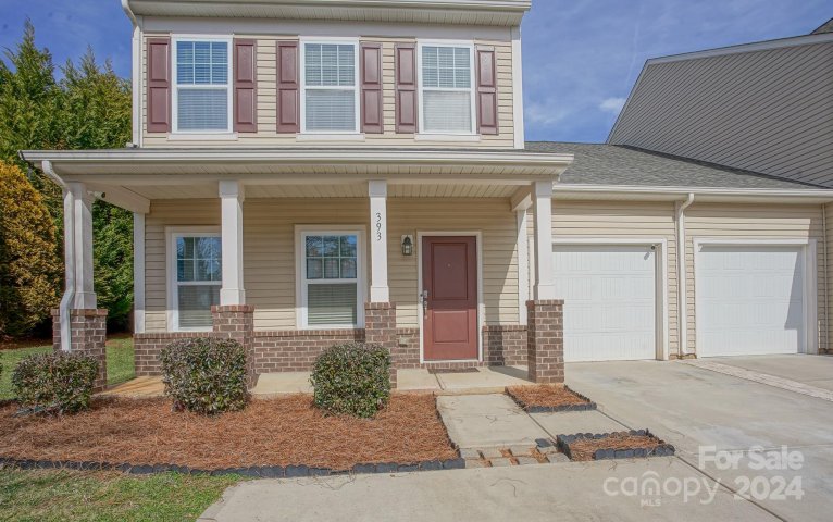 393 Battery Circle sold home in Harpers Green, Clover, SC