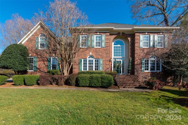 8409 Brownes Pond Lane sold home in Rosecliff, Charlotte, NC