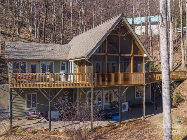 649 Crystal Tree Drive sold home in Crystal Tree, Waynesville, NC