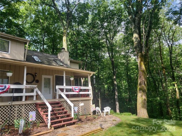 85 Lisa Lane sold home in Woodlands Village, Maggie Valley, NC