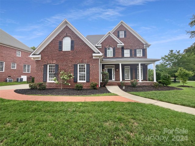 912 Tartan Lane sold home in Kings Crossing, Concord, NC