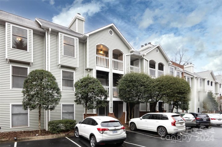 430 Queens Road 231 sold home in Myers Park Manor, Charlotte, NC
