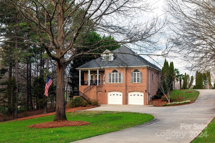 11929 Pinnacle Point Lane sold home in Mountain Point, Charlotte, NC