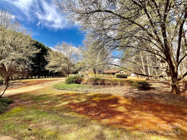 4525 Tekoa Drive sold home in Binwhe, Gastonia, NC