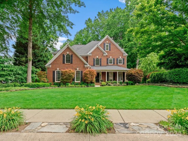 259 Fernbrook Drive sold home in Fernbrook, Mooresville, NC