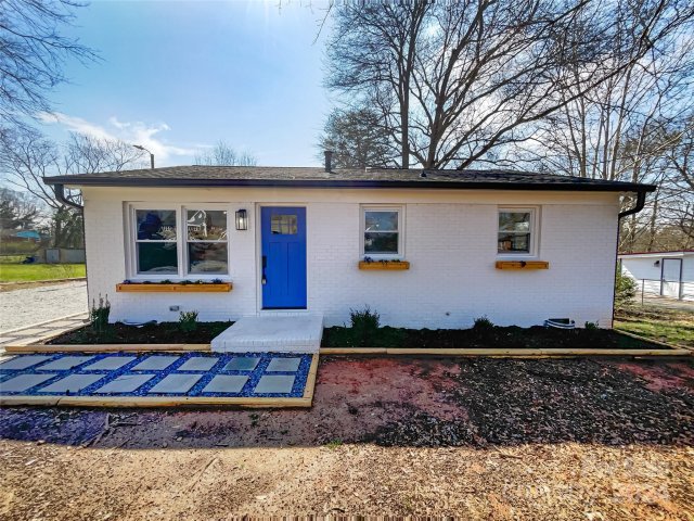 407 Telegraph Drive sold home in Charleston, Gastonia, NC