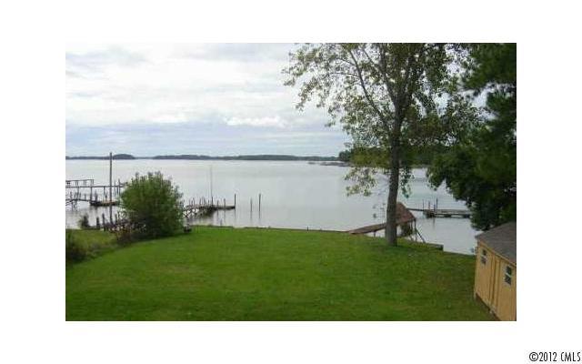 17617 Quiet Lake Drive sold home in Bluff Point, Cornelius, NC